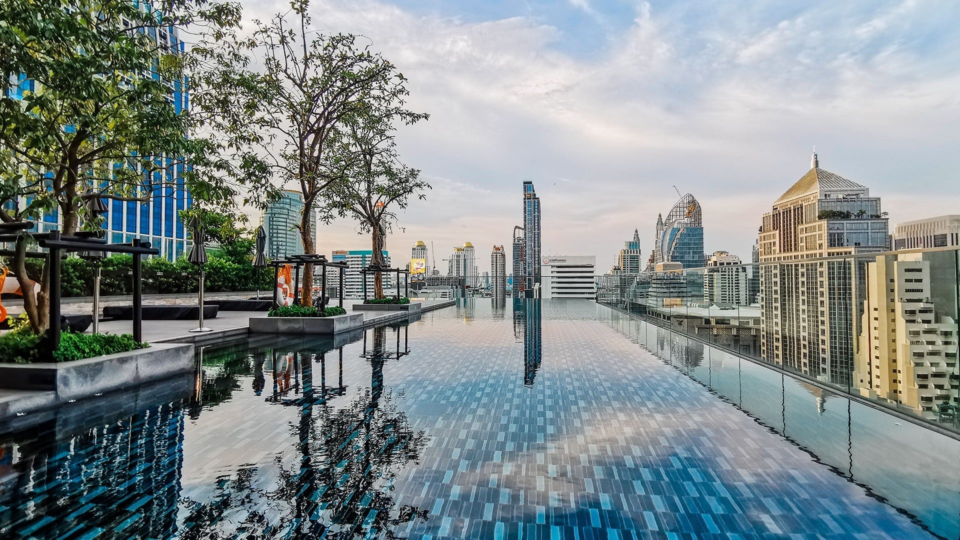 Solo Traveler Relocation To Thailand Package